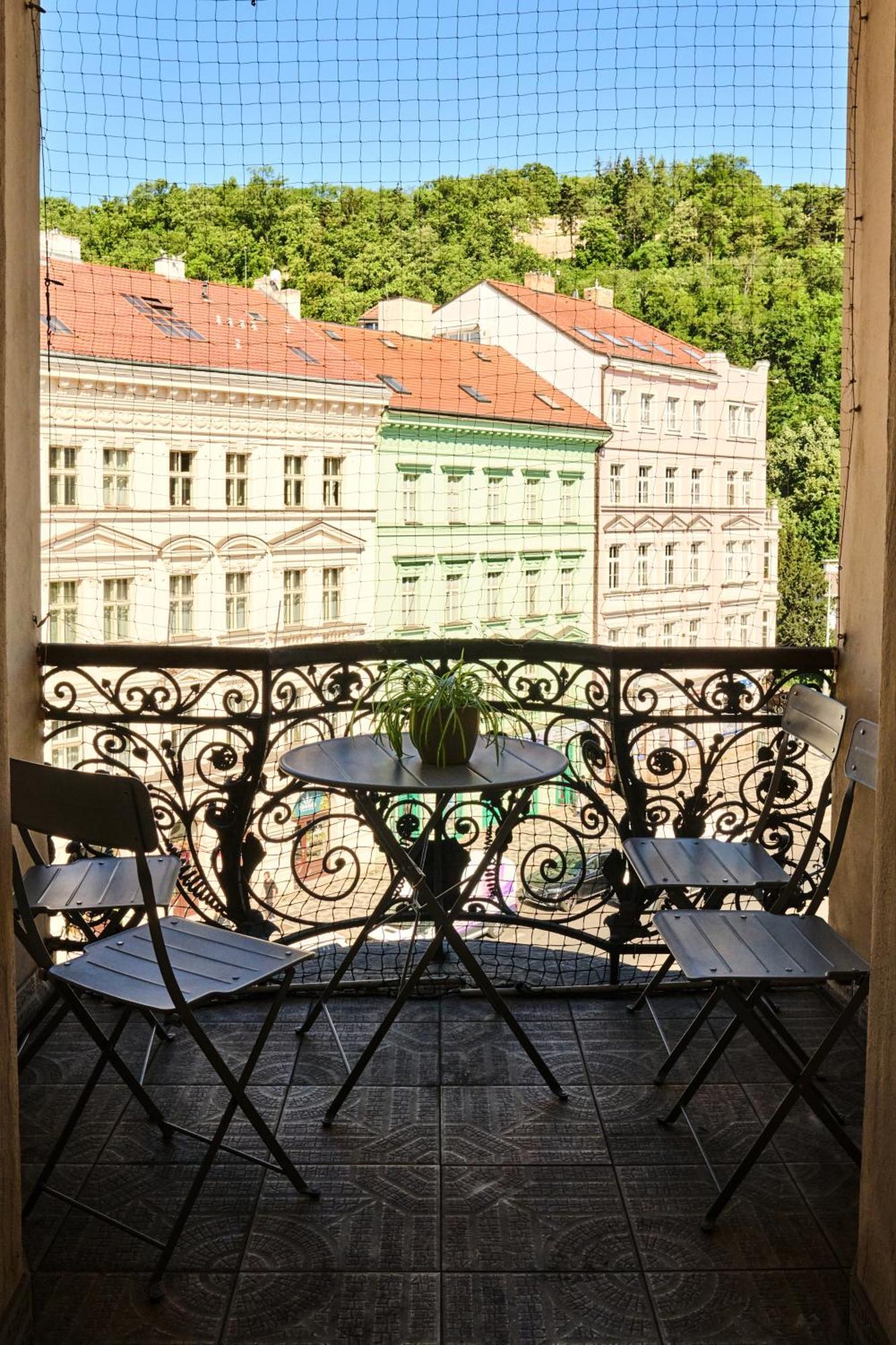 Royal Route Residence Lesser Town Prag Exteriör bild