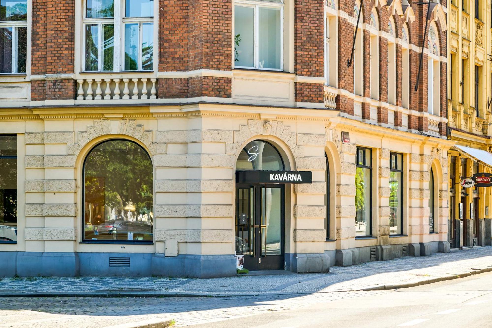 Royal Route Residence Lesser Town Prag Exteriör bild
